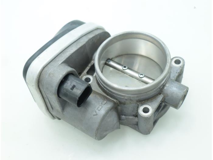 Throttle body from a BMW 3 serie (E90) 320i 16V 2008