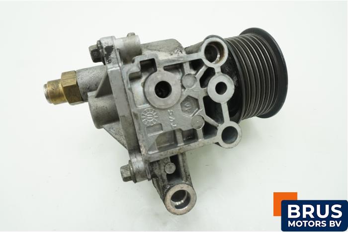 Usagé Pompe à vide (diesel) Ford Transit 2.4 TDCi 16V Prix € 90,75 Prix TTC proposé par Brus Motors BV