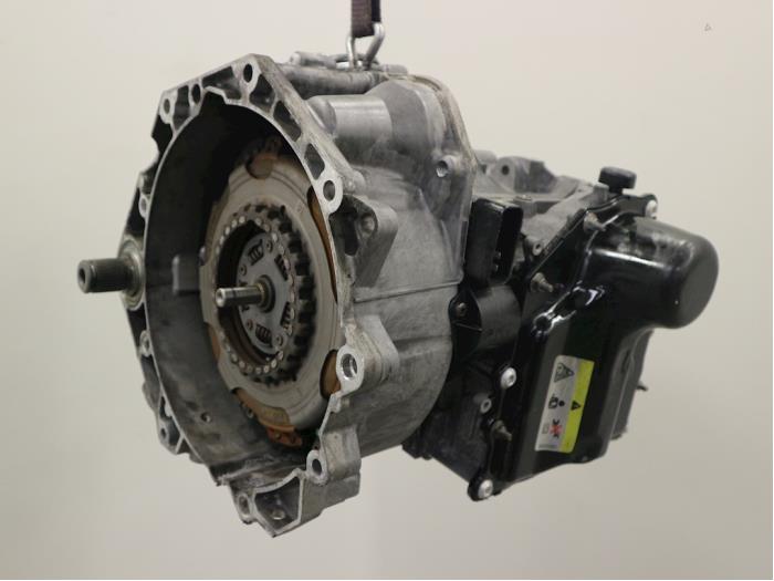 Gearbox from a Volkswagen Golf VII Variant (AUVV) 1.5 TSI Evo BMT 16V 2020