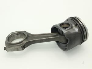 Used Connecting rod Chrysler Voyager/Grand Voyager (RG) 2.5 CRD 16V Price € 90,75 Inclusive VAT offered by Brus Motors BV