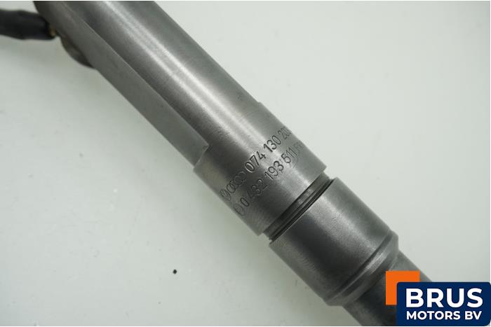 Usagé Injecteurs Volkswagen LT II 2.5 TDi Prix € 60,50 Prix TTC proposé par Brus Motors BV