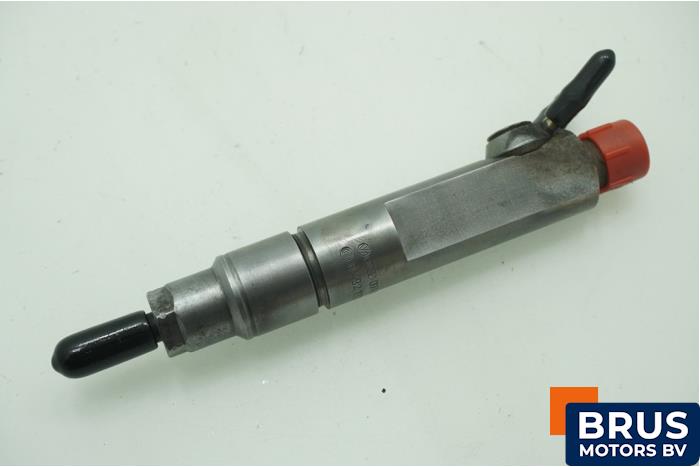 Usagé Injecteurs Volkswagen LT II 2.5 TDi Prix € 60,50 Prix TTC proposé par Brus Motors BV