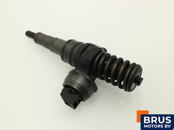Usagé Injecteurs Volkswagen Passat (3C2) 2.0 TDI 140 Prix € 90,75 Prix TTC proposé par Brus Motors BV