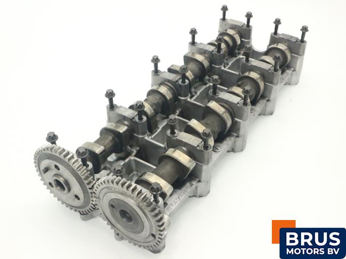Usagé Arbre à cames Mercedes C (W203) 2.2 C-200 CDI 16V Prix € 302,50 Prix TTC proposé par Brus Motors BV
