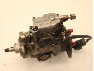 Used Mechanical fuel pump Volvo S80 (TR/TS) 2.5 D Price € 121,00 Inclusive VAT offered by Brus Motors BV