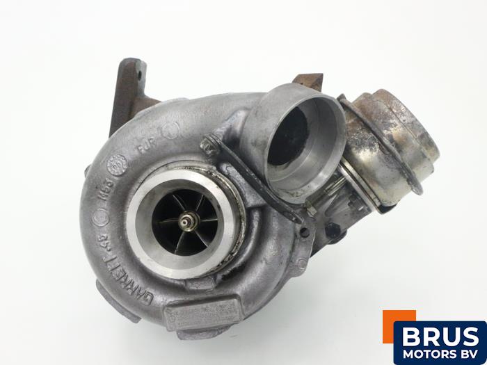 Używane Turbo Mercedes C (W203) 2.2 C-200 CDI 16V Cena € 302,50 Z VAT oferowane przez Brus Motors BV