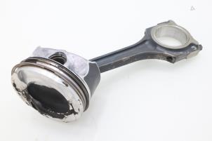 Used Connecting rod Mercedes A (W176) 1.6 A-180 16V Price € 90,75 Inclusive VAT offered by Brus Motors BV