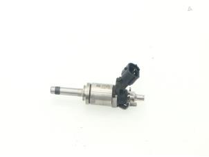 Used Injector (petrol injection) Renault Captur (2R) 1.2 TCE 16V EDC Price € 60,50 Inclusive VAT offered by Brus Motors BV