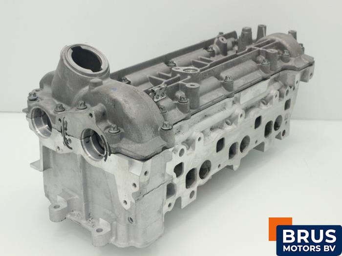 Usagé Culasse Mercedes C (W203) 3.0 C-320 CDI V6 24V Prix € 484,00 Prix TTC proposé par Brus Motors BV