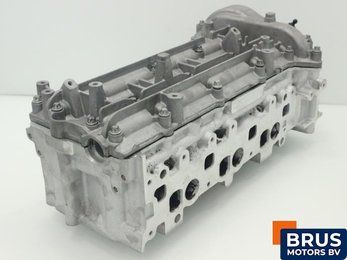 Usagé Culasse Mercedes CLS (C219) 320 CDI 24V Prix € 484,00 Prix TTC proposé par Brus Motors BV