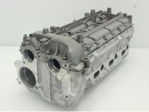Used Cylinder head Mercedes S (W221) 3.0 S-320 CDI 24V 4-Matic Price € 484,00 Inclusive VAT offered by Brus Motors BV