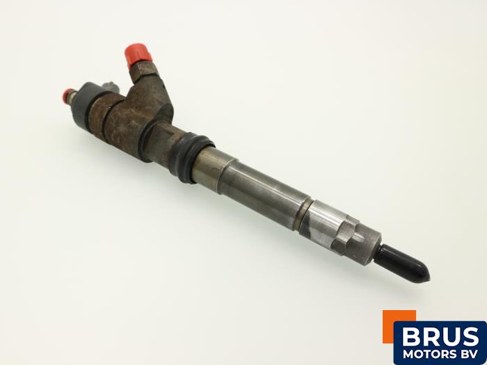 Usagé Injecteurs Iveco New Daily III 29L12V Prix € 90,75 Prix TTC proposé par Brus Motors BV