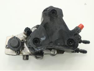 Used Mechanical fuel pump Mercedes E (W211) 2.7 E-270 CDI 20V Price € 181,50 Inclusive VAT offered by Brus Motors BV