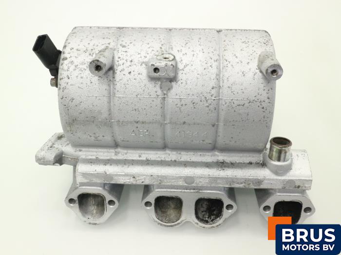 Gebrauchte Ansaugbrugge Volkswagen Caddy Combi III (2KB,2KJ) 2.0 SDI Preis € 90,75 Mit Mehrwertsteuer angeboten von Brus Motors BV