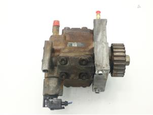 Used Mechanical fuel pump Landrover Range Rover Sport (LS) 2.7 TDV6 24V Price € 211,75 Inclusive VAT offered by Brus Motors BV