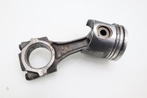 Used Connecting rod Iveco Daily I 40.10 Price € 90,75 Inclusive VAT offered by Brus Motors BV