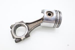 Used Connecting rod Iveco Daily I 40.10 Price € 90,75 Inclusive VAT offered by Brus Motors BV