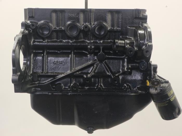Engine from a Opel Kadett E (37/47) 1.6 D 1985