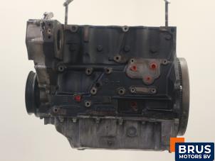 Motor van een Opel Vectra C 2.0 DTI 16V 2004