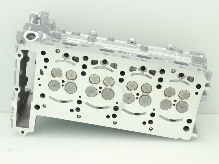 Cylinder head from a Mercedes-Benz Vito (639.6) 2.2 116 CDI 16V Euro 5 2014