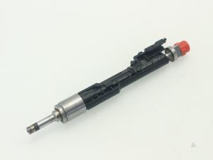 Used Injector (petrol injection) BMW 3 serie (F30) 320i 2.0 16V Price € 60,50 Inclusive VAT offered by Brus Motors BV