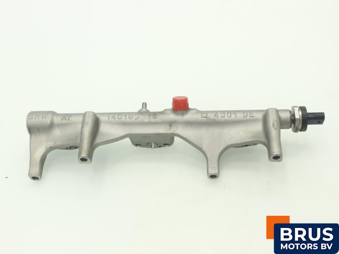 Usagé Système d'injection BMW 1 serie (F20) 118i 1.5 TwinPower 12V Prix € 121,00 Prix TTC proposé par Brus Motors BV
