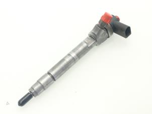 Used Injector (diesel) Mercedes C (W202) 2.2 C-220 CDI 16V Price € 151,25 Inclusive VAT offered by Brus Motors BV