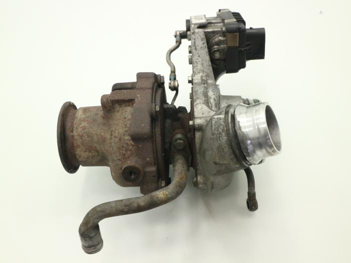 Turbo from a BMW 1 serie (E87/87N) 118d 16V 2010