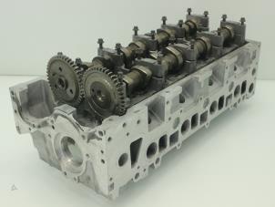 Used Cylinder head Mercedes E Combi (S211) 2.2 E-200 CDI 16V Price € 605,00 Inclusive VAT offered by Brus Motors BV