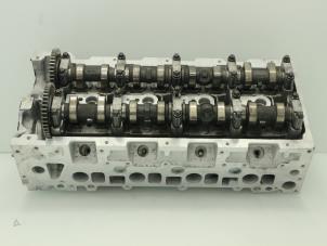 Used Cylinder head Mercedes E (211) 2.2 E-220 CDI 16V Price € 605,00 Inclusive VAT offered by Brus Motors BV