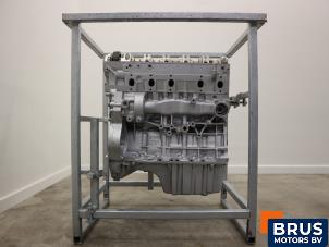 Motor van een Volkswagen Touareg (7LA/7L6) 2.5 TDI R5 2006