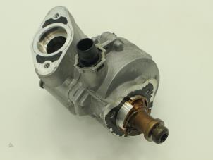 Used Vacuum pump (petrol) BMW 3 serie (F30) 335i 3.0 24V Price € 90,75 Inclusive VAT offered by Brus Motors BV