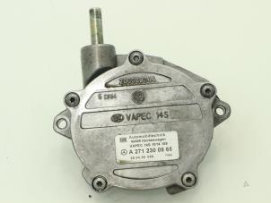 Used Vacuum pump (petrol) Mercedes C (W203) 1.8 C-200K 16V Price € 90,75 Inclusive VAT offered by Brus Motors BV