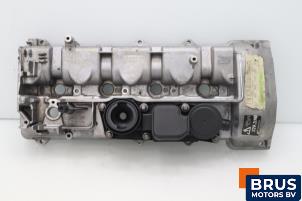Ventildeckel van een Mercedes-Benz E (VF211) 2.2 E-220 CDI 16V 2010