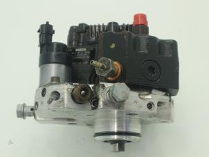 Usagé Pompe carburant mécanique Iveco New Daily III 40C14 Prix € 302,50 Prix TTC proposé par Brus Motors BV