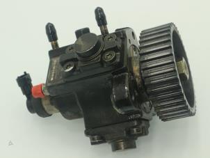 Used Mechanical fuel pump Opel Zafira (M75) 1.9 CDTI 16V Price € 181,50 Inclusive VAT offered by Brus Motors BV