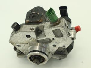 Used Mechanical fuel pump Volvo V70 (BW) 2.4 D 20V Price € 211,75 Inclusive VAT offered by Brus Motors BV