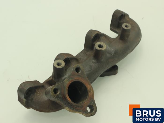Usados Colector de escape Hyundai i20 (GBB) 1.4 CRDi 16V Precio € 90,75 IVA incluido ofrecido por Brus Motors BV
