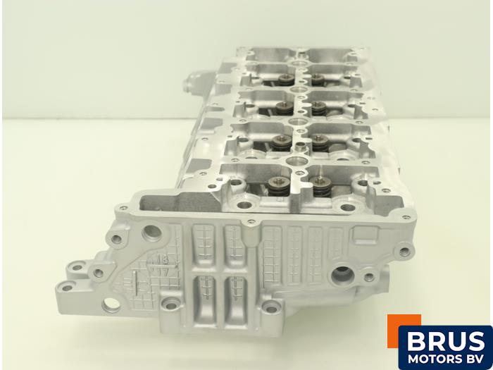 Révisé Culasse BMW 2 serie Active Tourer (F45) 218d 2.0 TwinPower Turbo 16V Prix € 937,75 Prix TTC proposé par Brus Motors BV