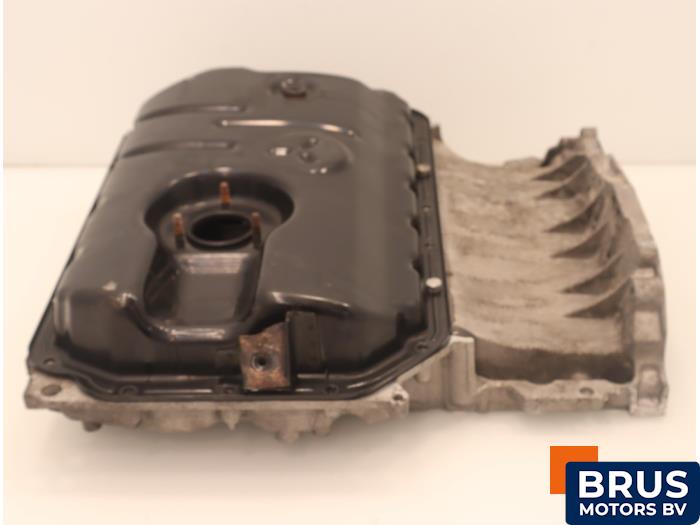Usagé Couvercle carter Audi A5 (8T3) 3.2 FSI V6 24V Prix € 90,75 Prix TTC proposé par Brus Motors BV