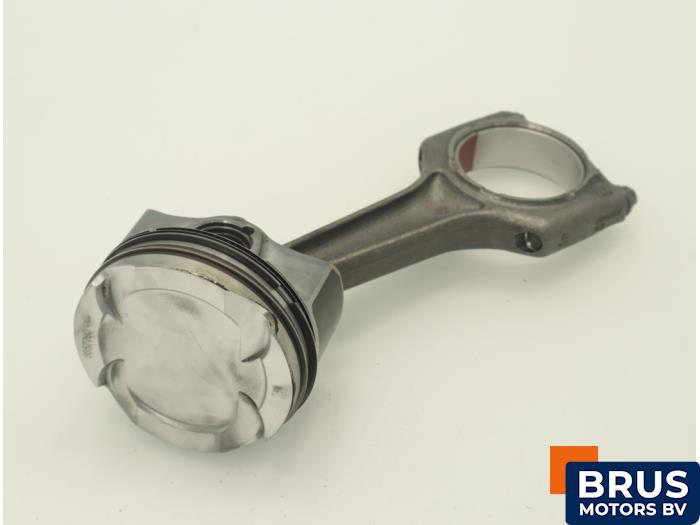 Usagé Bielle Mini Clubman (F54) 2.0 Cooper S 16V Prix € 90,75 Prix TTC proposé par Brus Motors BV