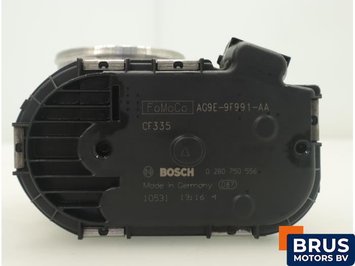 Usagé Boitier papillon Landrover Range Rover Evoque (LVJ/LVS) 2.0 Si4 240 16V 5-drs. Prix € 121,00 Prix TTC proposé par Brus Motors BV