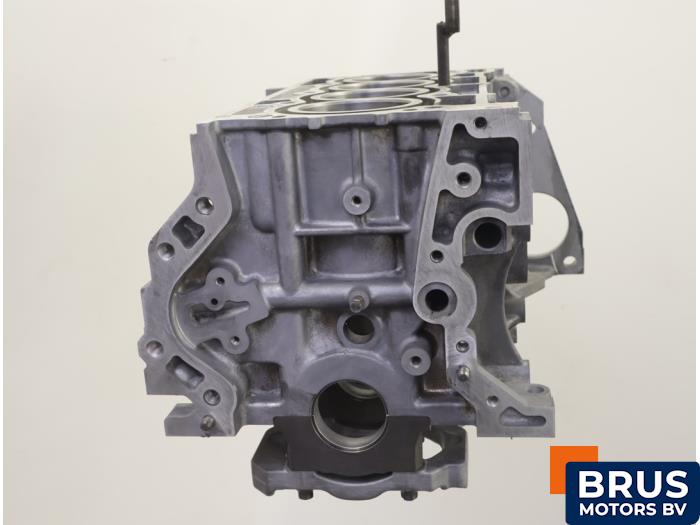 Used Engine Renault Clio IV (5R) 1.6 Turbo 16V RS 200 EDC Price € 484,00 Inclusive VAT offered by Brus Motors BV