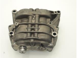 Used Balance shaft Mercedes C (W203) 2.2 C-220 CDI 16V Price € 302,50 Inclusive VAT offered by Brus Motors BV