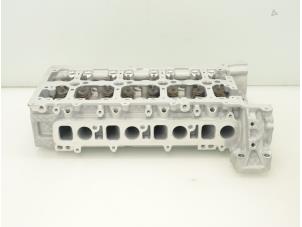 Used Cylinder head Mercedes E (R238) E-220d 2.0 Turbo 16V 4-Matic Price € 907,50 Inclusive VAT offered by Brus Motors BV