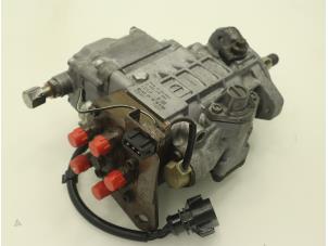 Used Mechanical fuel pump Volvo V70 (SW) 2.5 D Price € 121,00 Inclusive VAT offered by Brus Motors BV