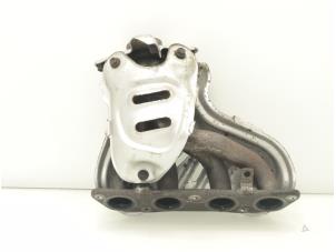 Used Exhaust manifold Toyota Corolla (E15) 1.6 Dual VVT-i 16V Price € 90,75 Inclusive VAT offered by Brus Motors BV