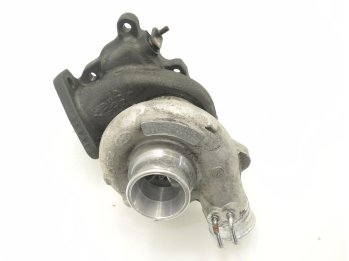 Turbo from a Hyundai H-1/Starex Travel 2.5 TD 2000