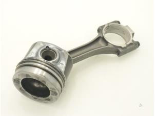 Used Connecting rod Seat Ibiza IV (6J5) 1.6 TDI 105 Price € 90,75 Inclusive VAT offered by Brus Motors BV
