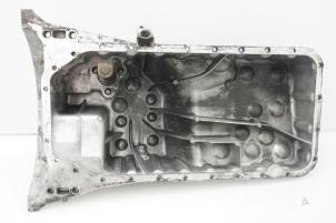 Używane Miska olejowa Mercedes C (W203) 2.2 C-200 CDI 16V Cena € 60,50 Z VAT oferowane przez Brus Motors BV